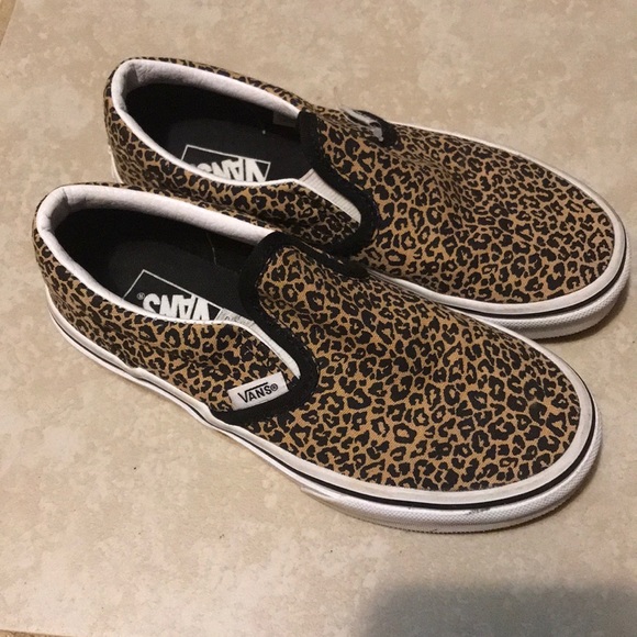 VANS LEOPARD PRINT SLIP ON SNEAKERS KIDS SIZE 1.5 - Picture 12 of 16